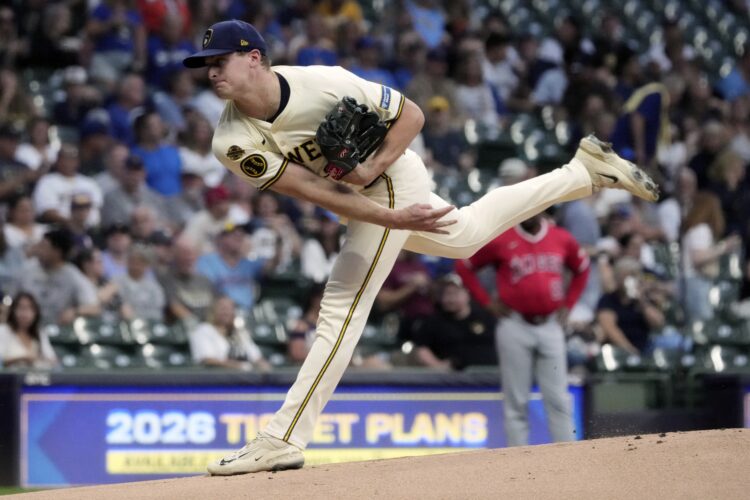 Up 2-0, Brewers turn to Priester in Game 3